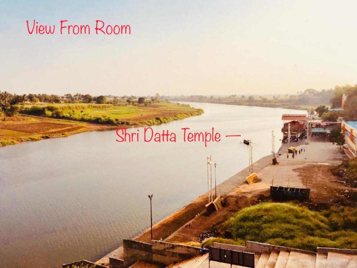Hotel Mangalam Kurandvad Luaran gambar