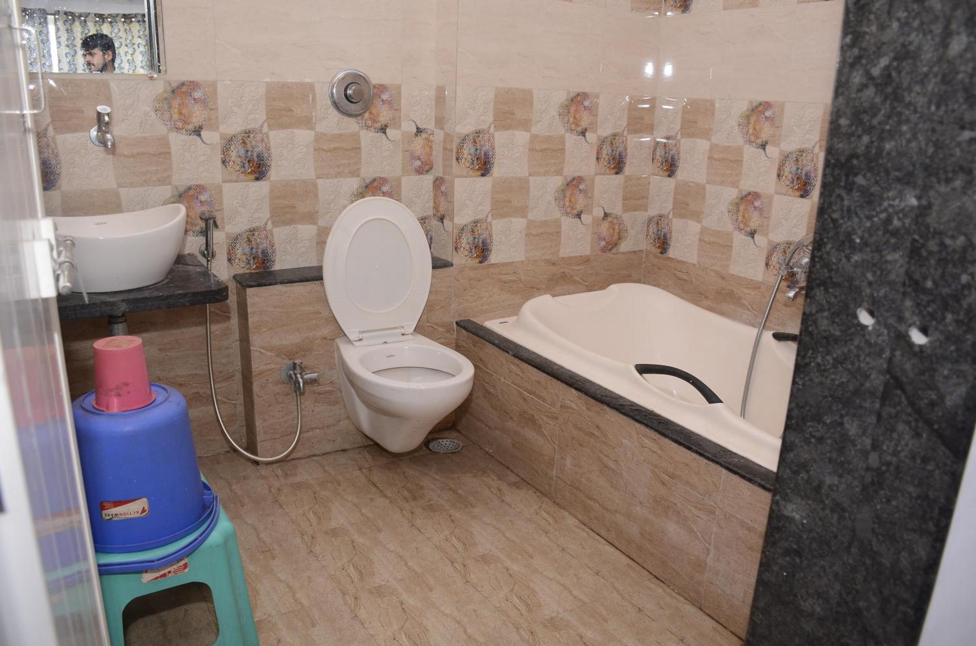 Hotel Mangalam Kurandvad Luaran gambar